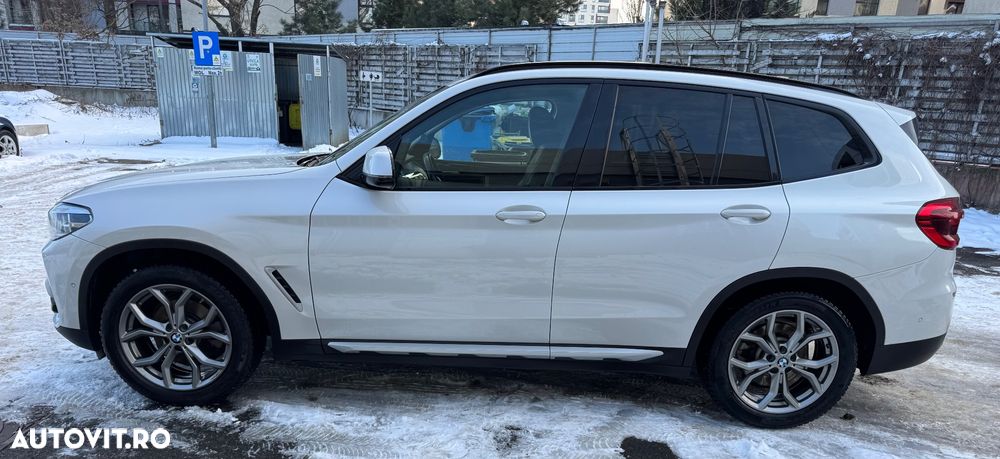 BMW X3 xDrive20d AT Luxury Line - 2