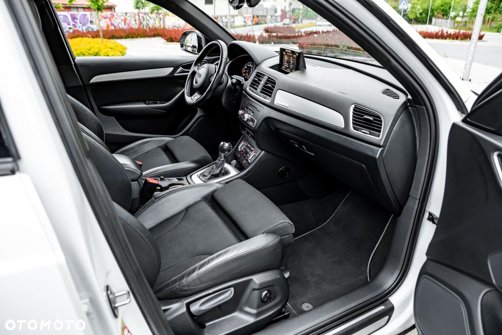 Audi Q3 - 22