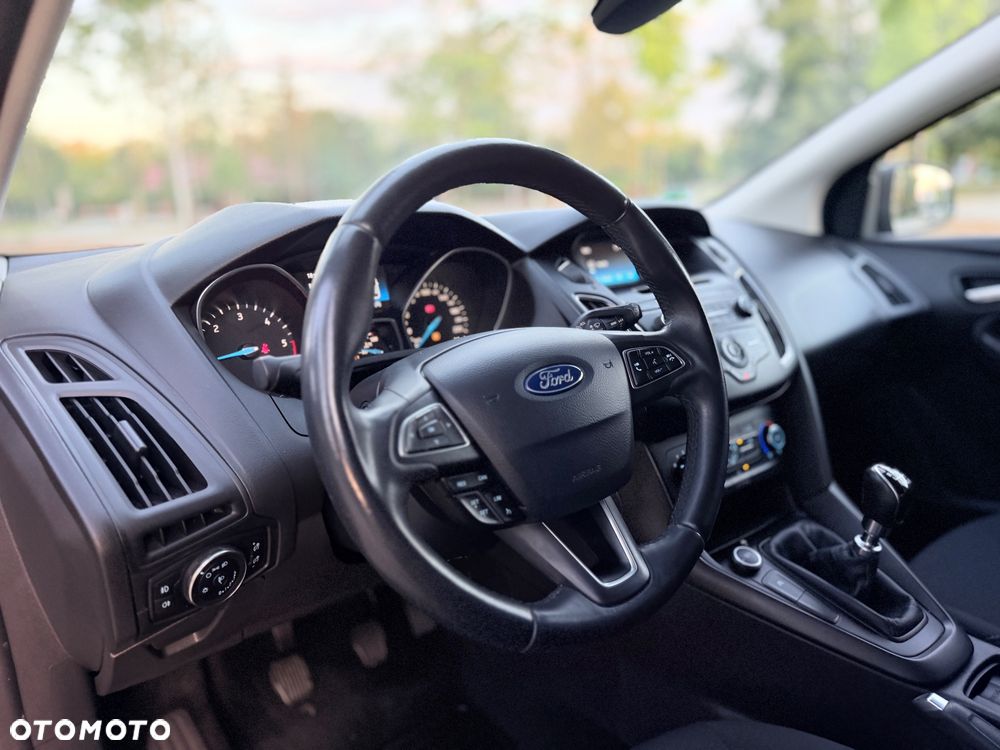 Ford Focus 1.5 EcoBlue Start-Stopp-System COOL&CONNECT - 5