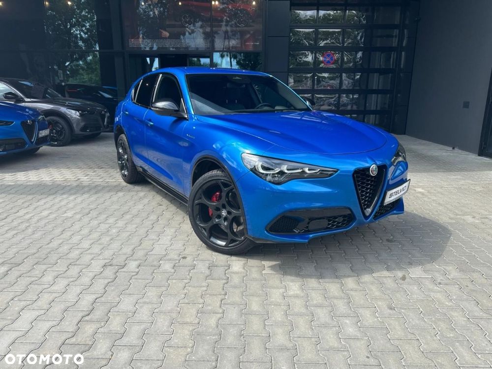 Alfa Romeo Stelvio - 4