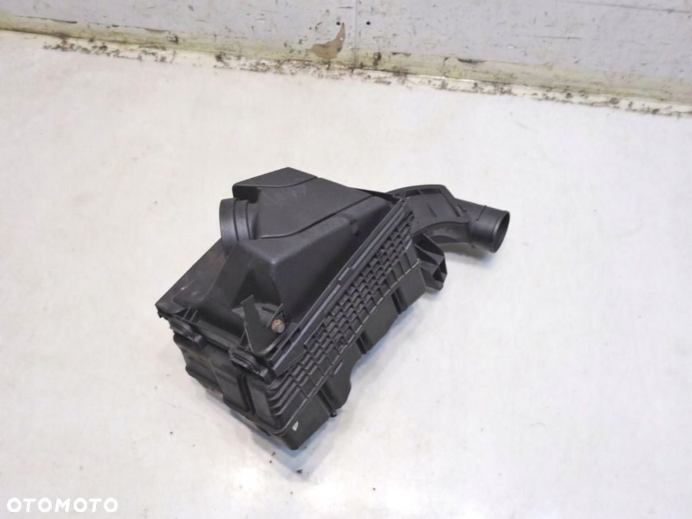 OBUDOWA FILTRA POWIETRZA RENAULT LAGUNA III 2.0 DCI 8200545836 H8200581277 - 8