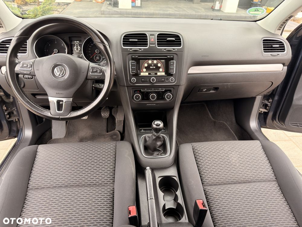 Volkswagen Golf - 8