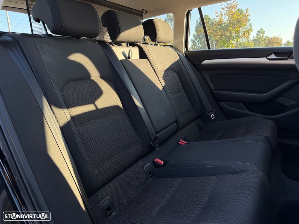 VW Passat Variant 1.6 TDI Confortline - 8