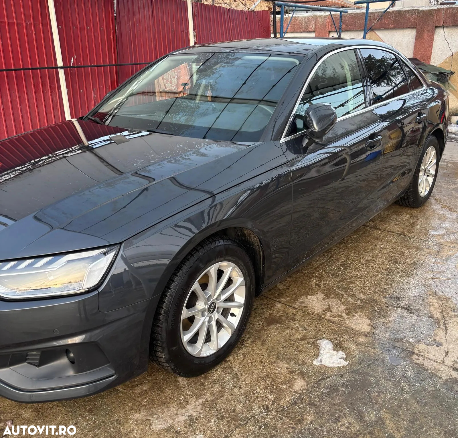 Audi A4 35 TFSI S tronic MHEV Basic - 2