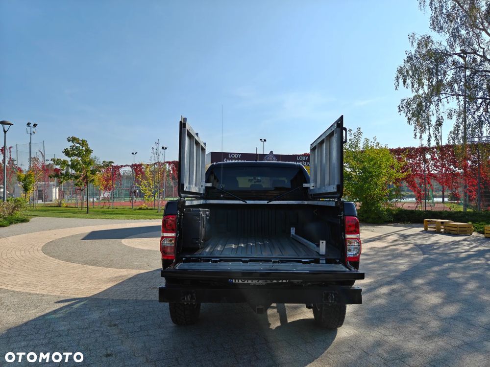 Toyota Hilux - 6