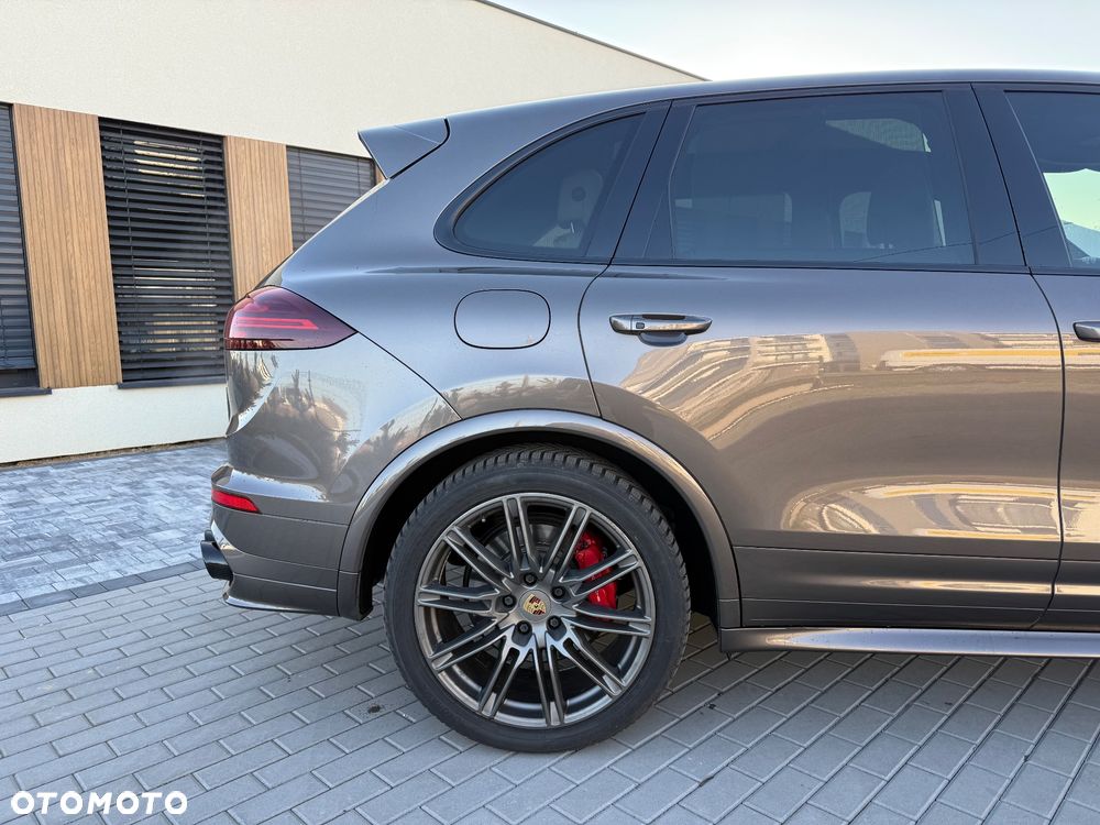 Porsche Cayenne GTS Tiptronic S - 4