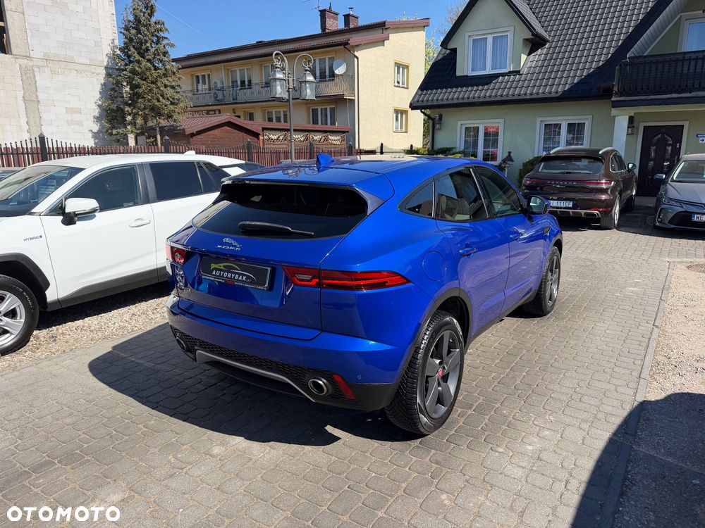 Jaguar E-Pace 2.0 i4D AWD R-Dynamic Chequered Flag - 31