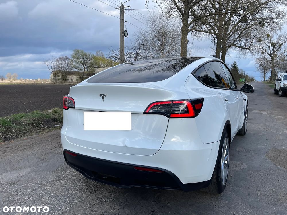 Tesla Model Y Standard - 26