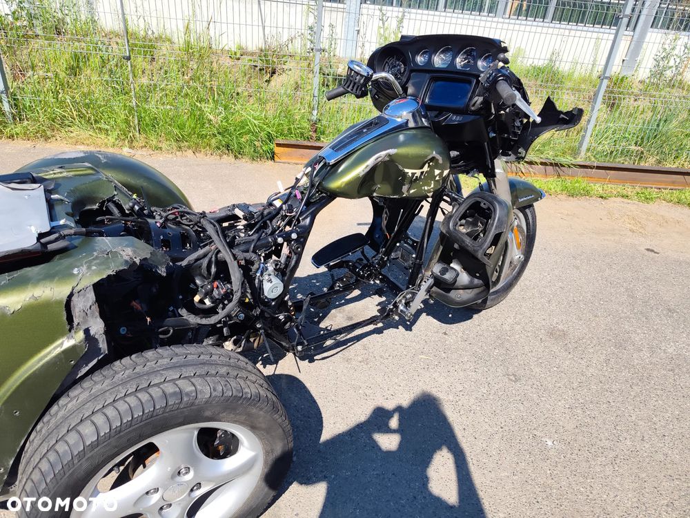 Harley-Davidson FLHTCU Ultra - 10