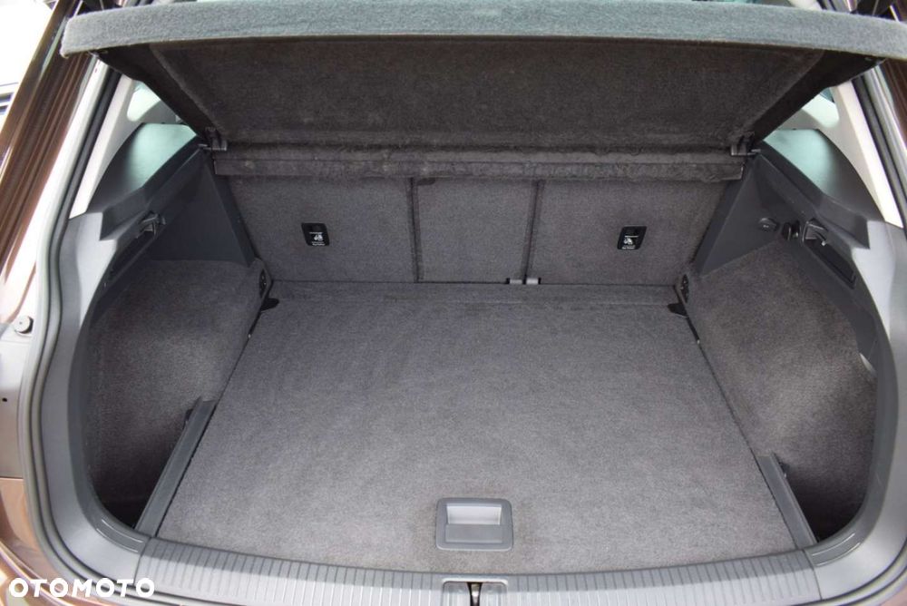 Volkswagen Tiguan - 14