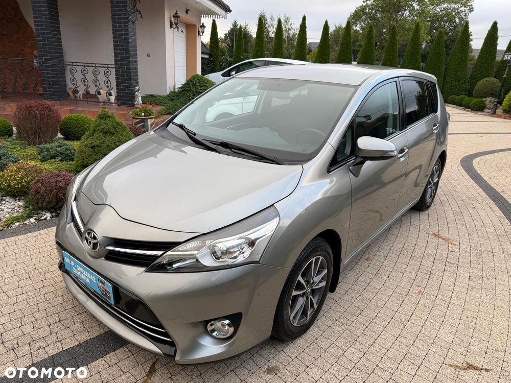 Toyota Verso 2.0 D-4D 5-Sitzer - 33