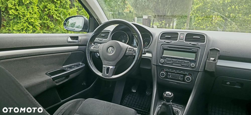 Volkswagen Golf - 10