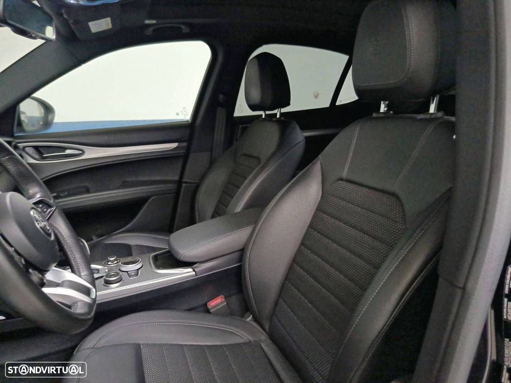 Alfa Romeo Stelvio 2.2 D Sprint Q4 AT8 - 9