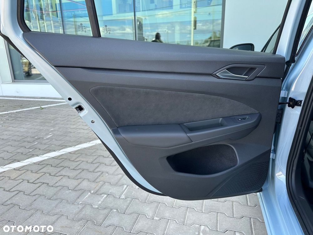 Volkswagen Golf Variant - 14