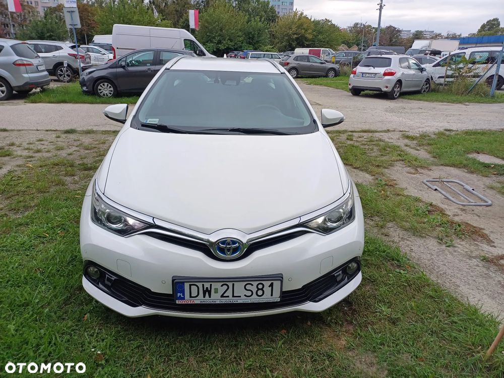 Toyota Auris Hybrid 135 Premium - 3