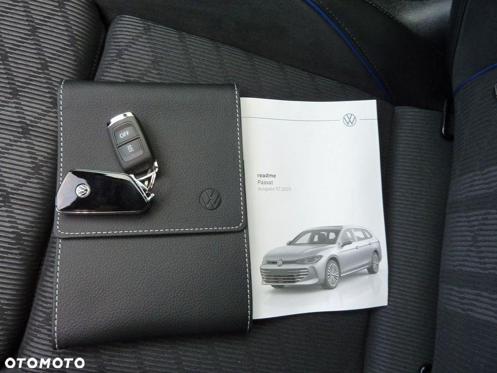Volkswagen Passat - 16
