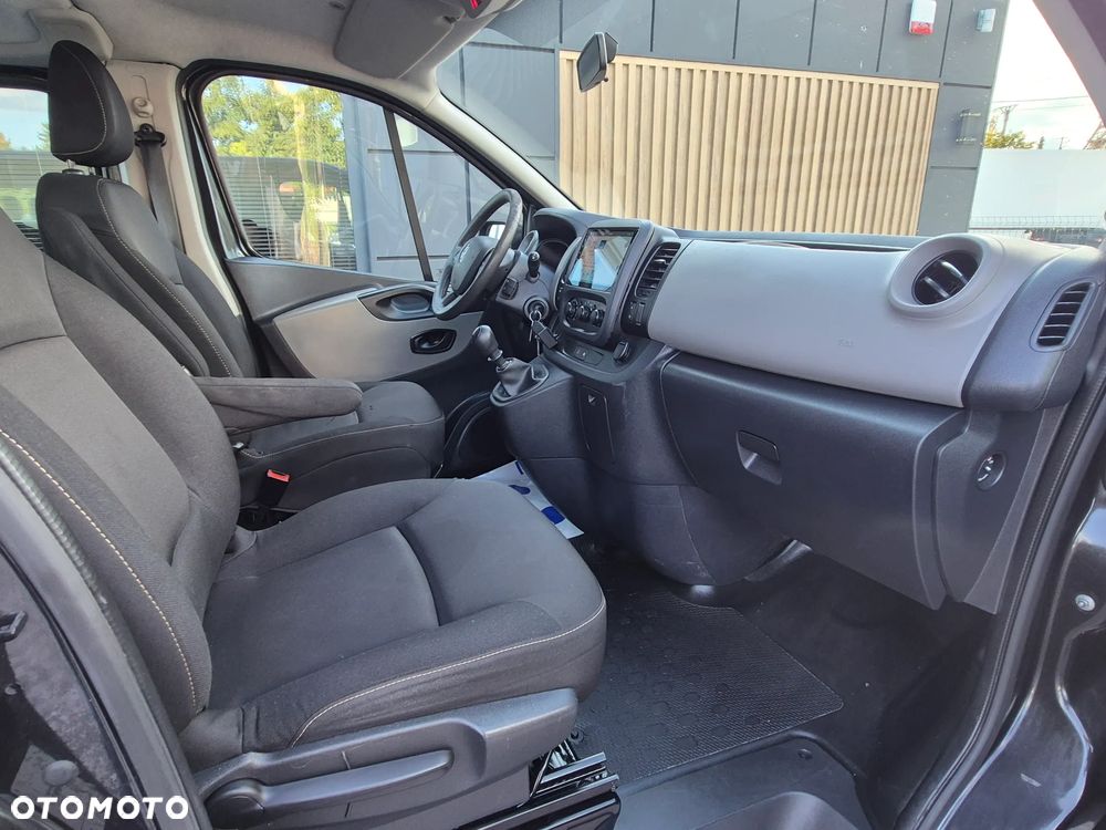 Renault Trafic - 28
