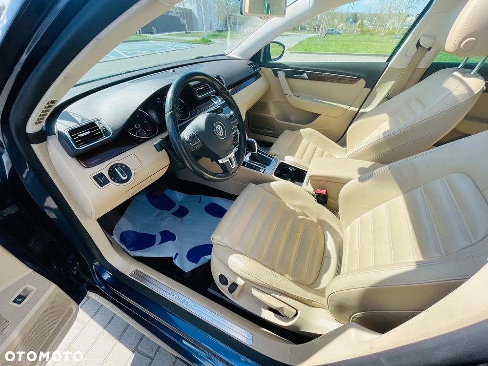 Volkswagen Passat 2.0 TDI DPF DSG Highline - 10