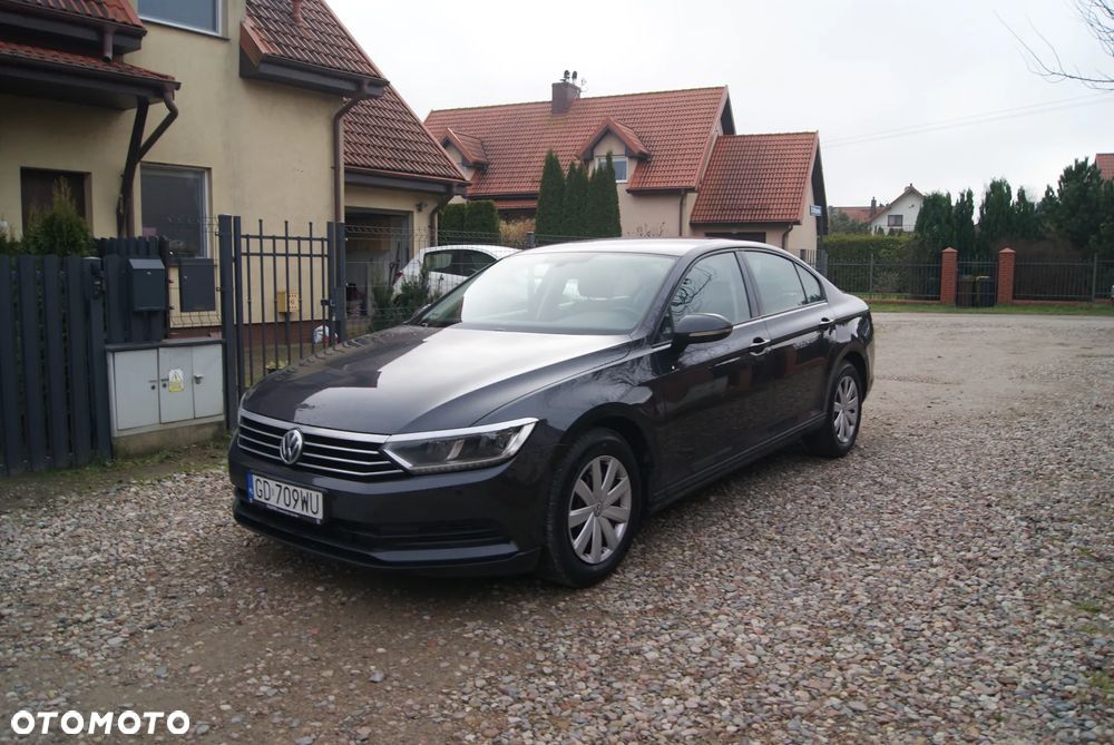 Volkswagen Passat 1.5 TSI EVO Elegance DSG - 1