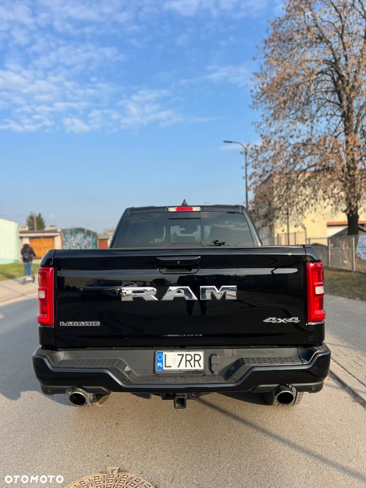RAM 1500 Laramie Sport - 4
