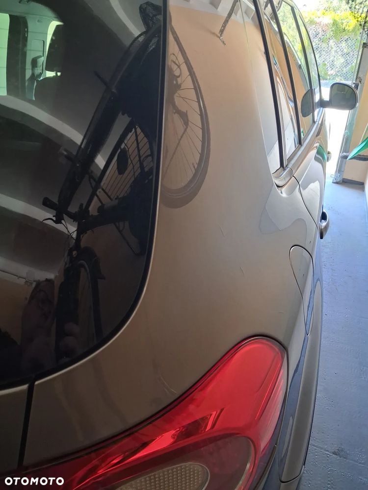 Volkswagen Tiguan - 5