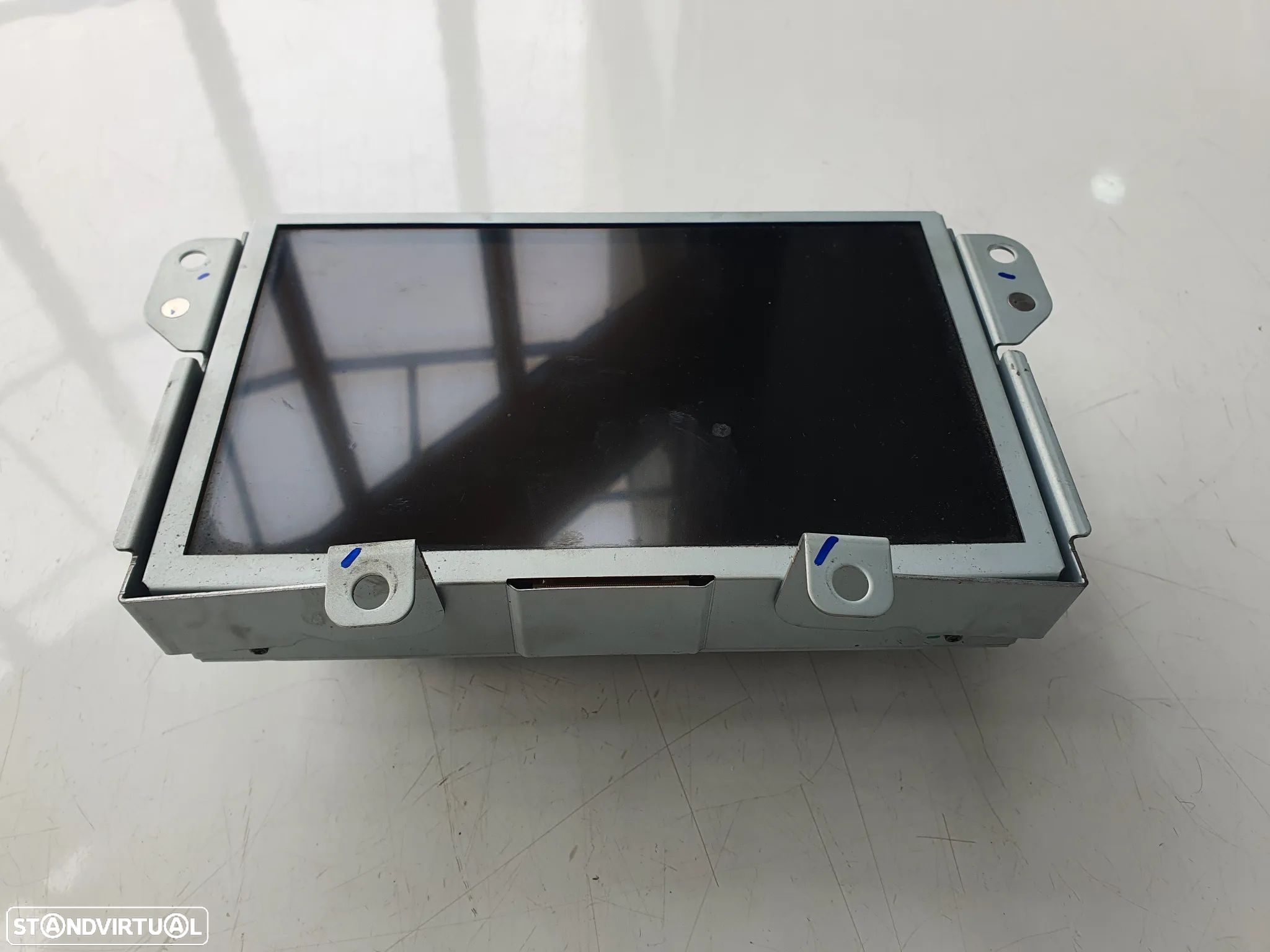ECRÃ MULTIFUNÇÕES COM RADIO FORD FOCUS III / GM5T18955SB / HM5T14G370GNF - 1