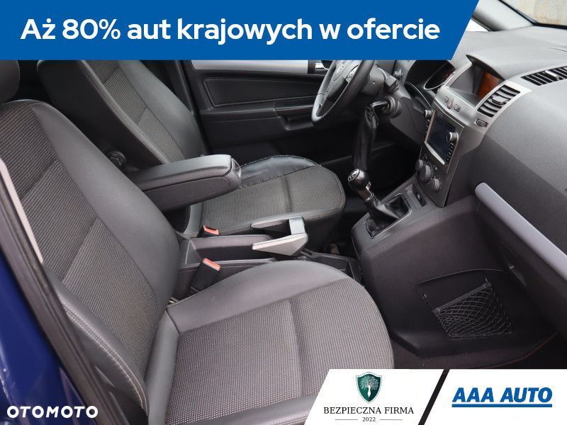 Opel Zafira - 10