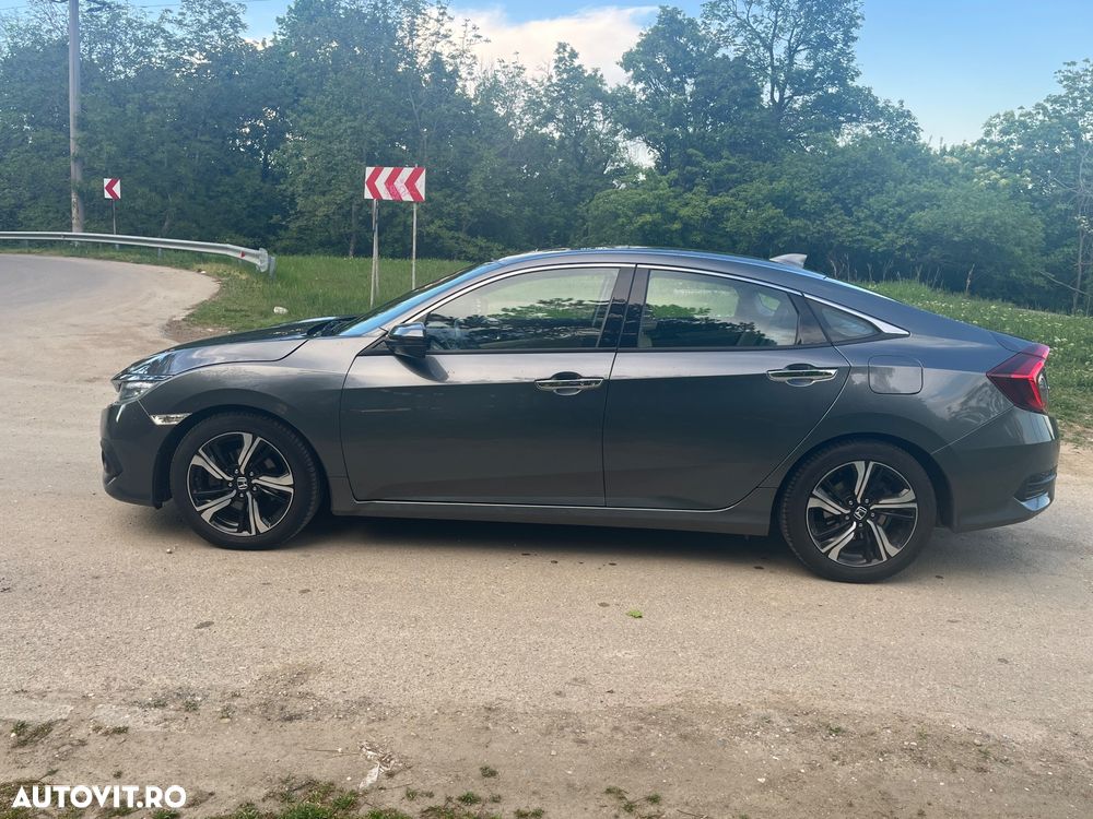Honda Civic 1.5 i-VTEC Turbo CVT Prestige - 11