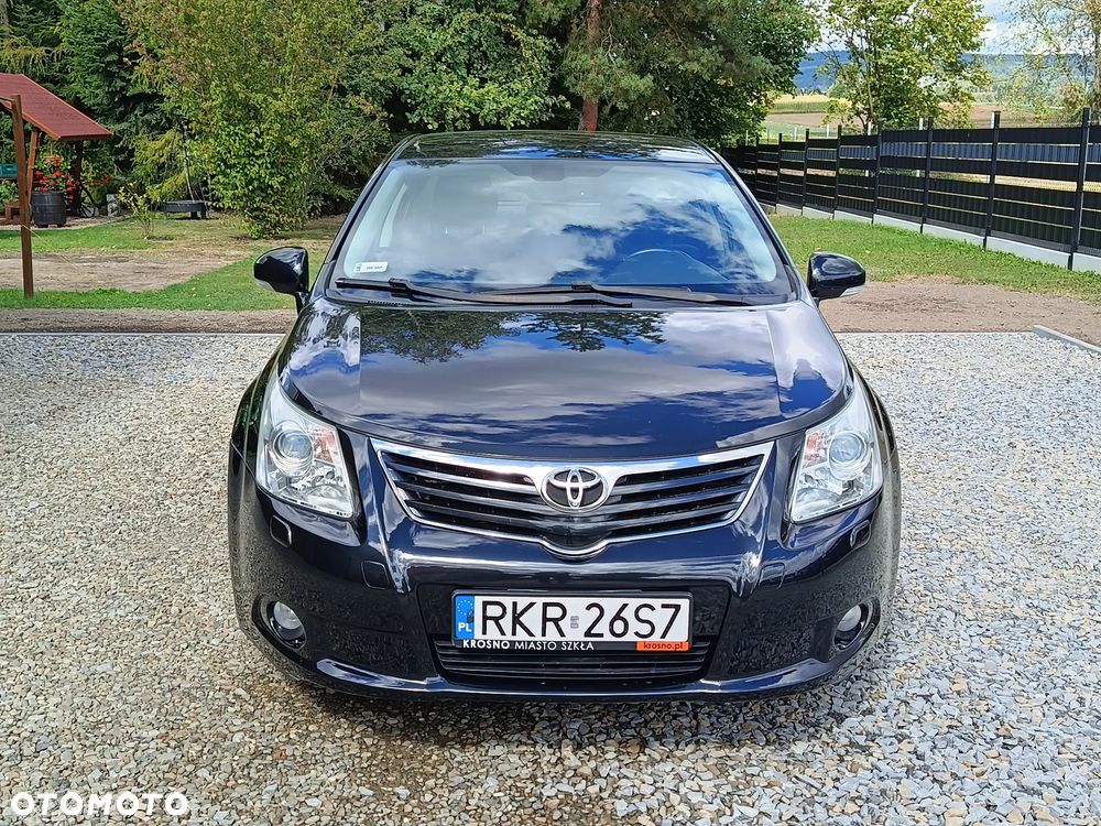 Toyota Avensis - 4