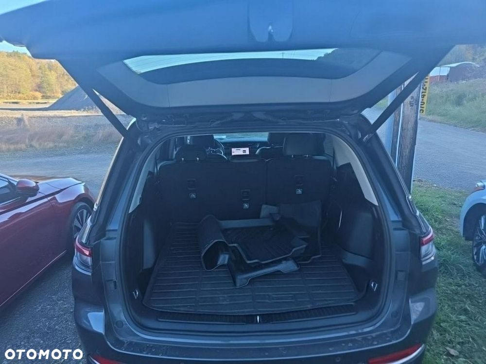 Jeep Grand Cherokee - 13