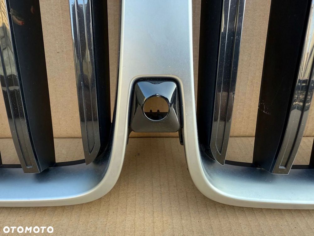 GRILL ATRAPA BMW X7 G07 LCI LIFT M PERFORMANCE ORYGINAŁ BEZ USZKODZEŃ - 4
