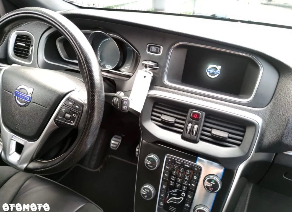 Volvo V40 D2 Drive-E R-Design Kinetic - 23
