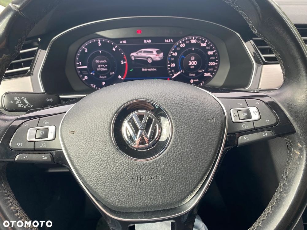 Volkswagen Passat 2.0 TDI SCR DSG Highline - 18