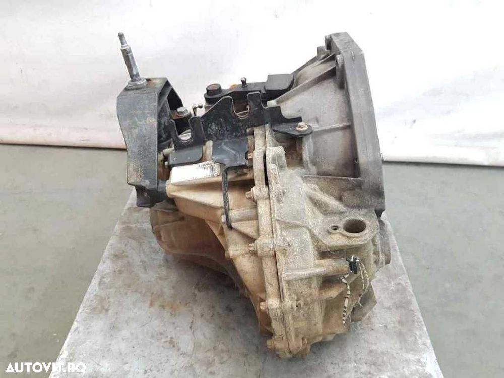 Cutie de viteze Opel Vivaro PF6 2.0 ; PF6 2.3 ; PF6 2.5 - 6 Trepte - 4