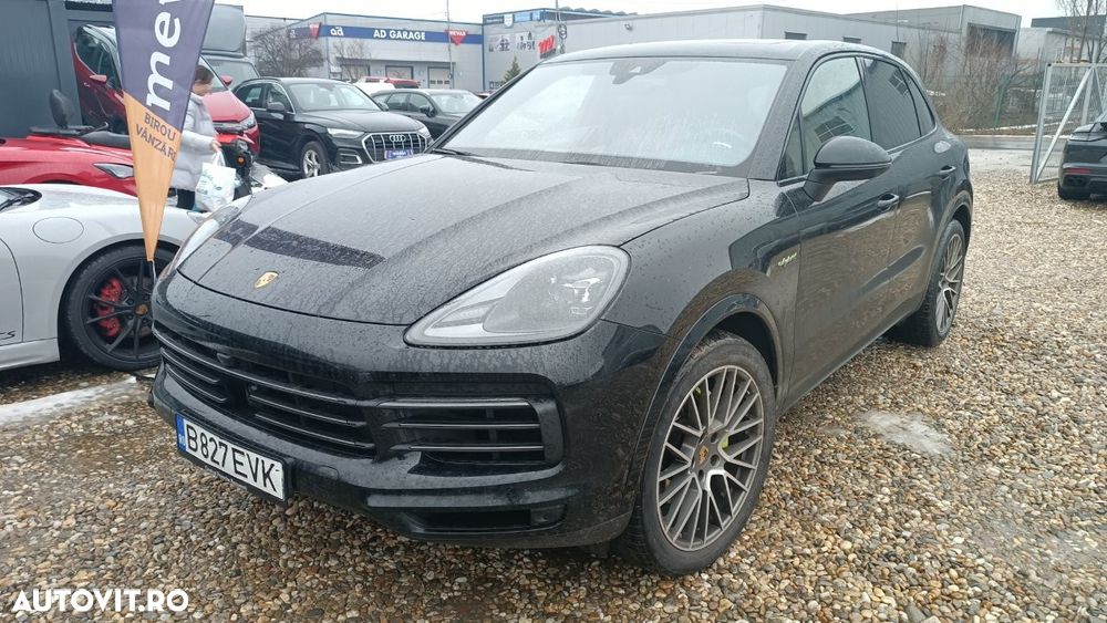 Porsche Cayenne Standard - 1