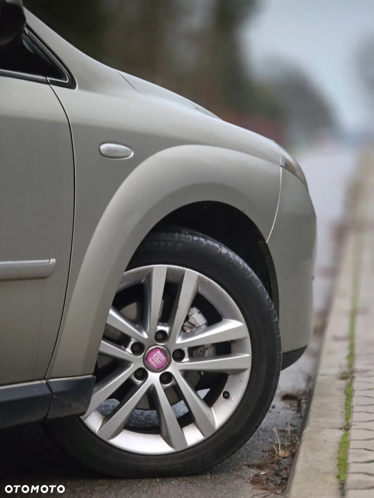 Fiat Croma 1.9 JTD Dynamic - 37