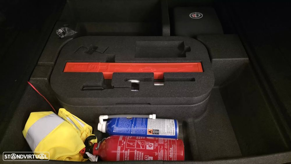 Alfa Romeo Stelvio 2.2 D Super AT8 - 25