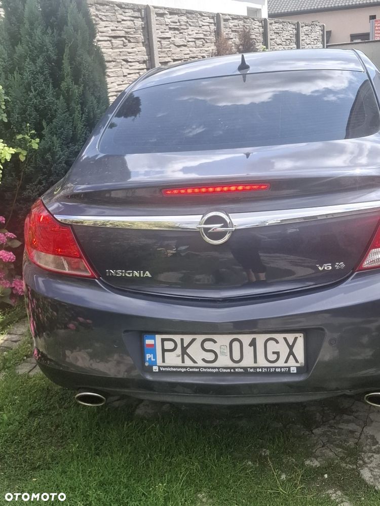 Opel Insignia - 1
