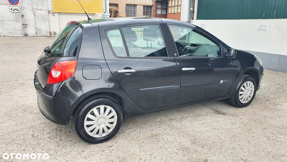 Renault Clio 1.5 dCi Extreme - 16