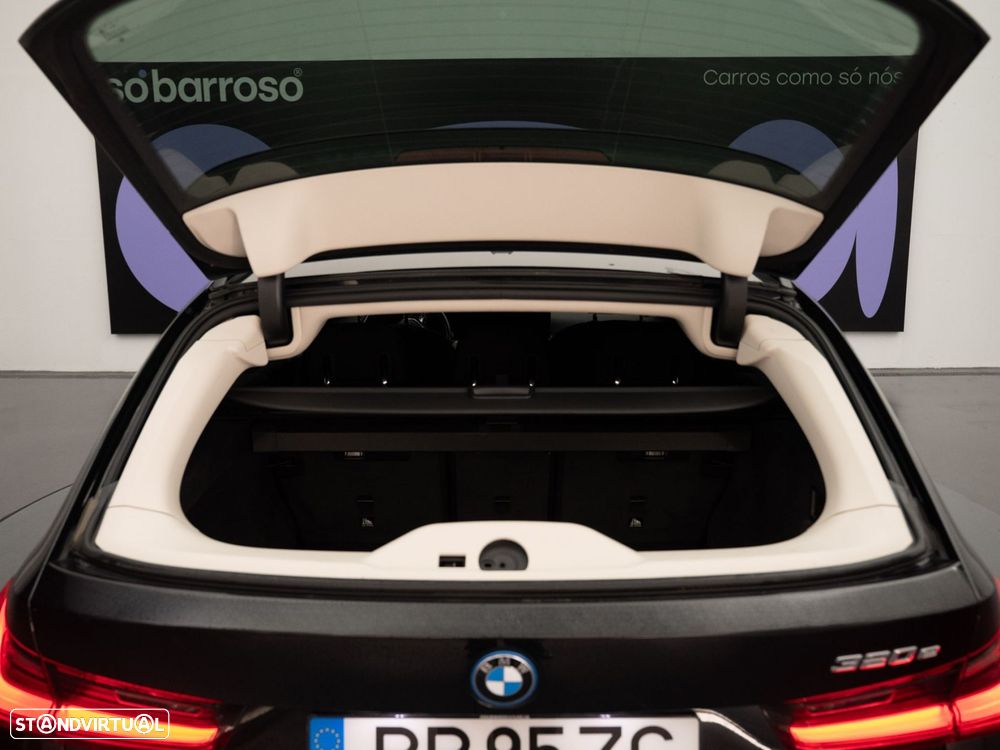 BMW 320 e Auto - 12
