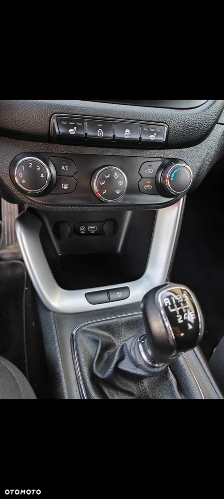 Kia Ceed - 7