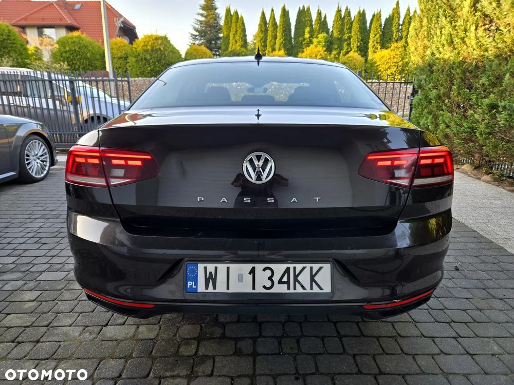 Volkswagen Passat 1.5 TSI EVO Business - 10