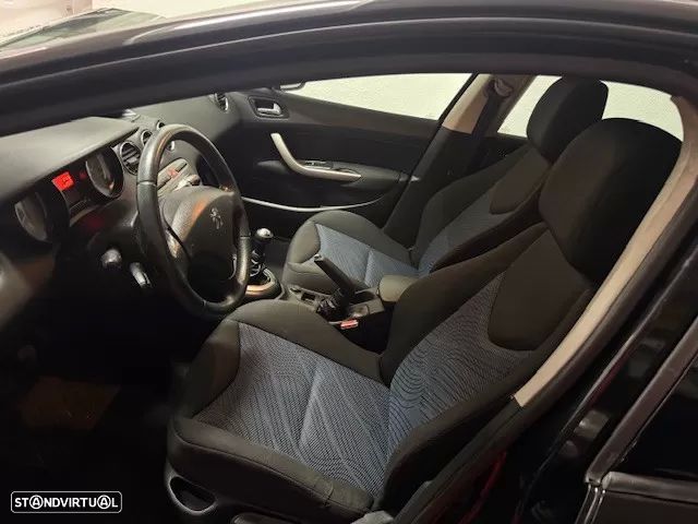 Peugeot 308 1.6 HDi Active — fotografia 22