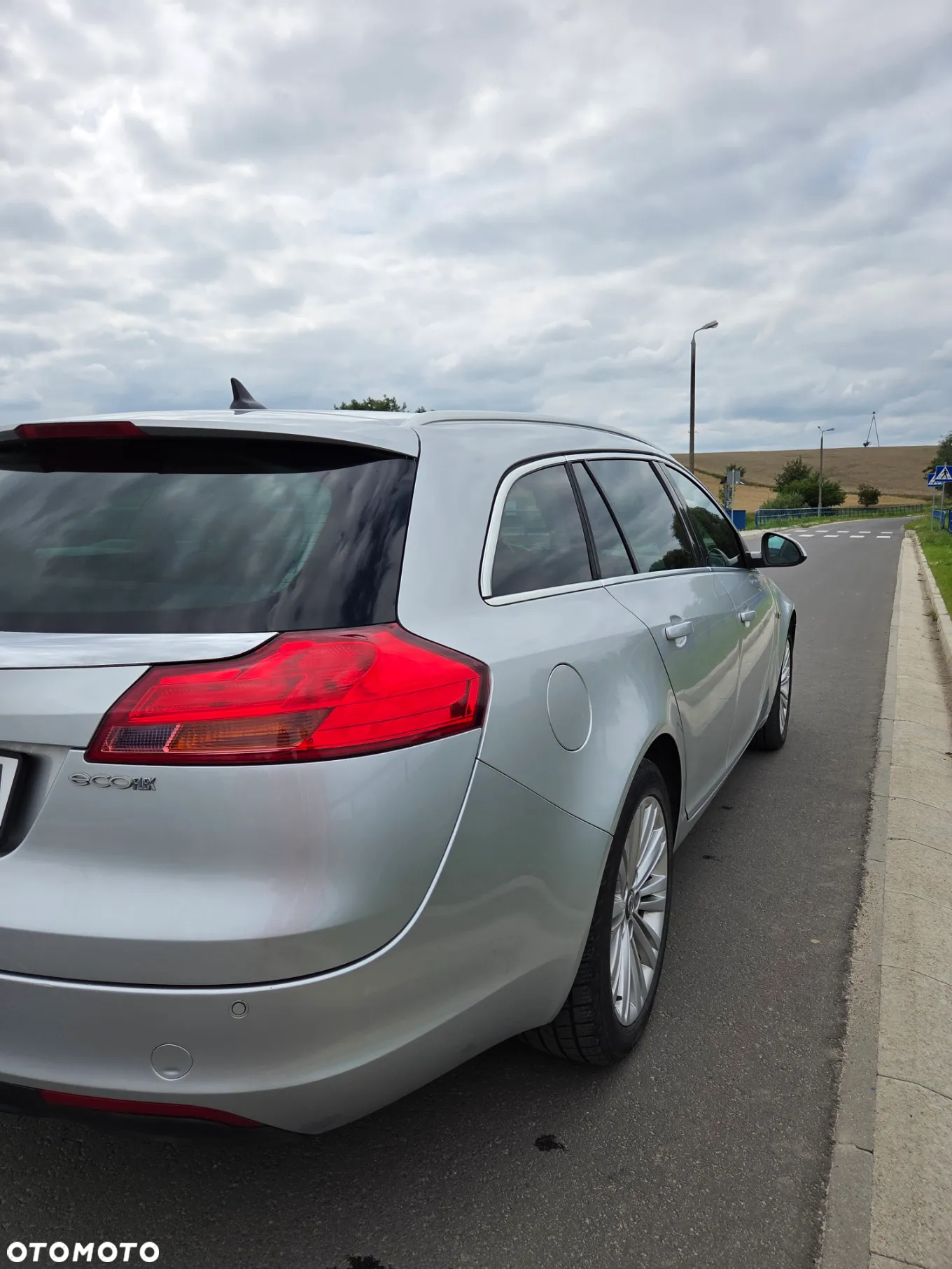 Opel Insignia 1.4 T Cosmo S&S - 3