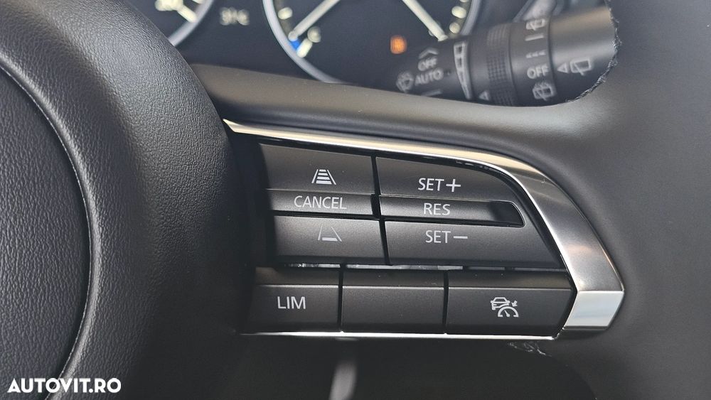 Mazda 3 e-Skyactiv X186 MHEV Center-Line - 24
