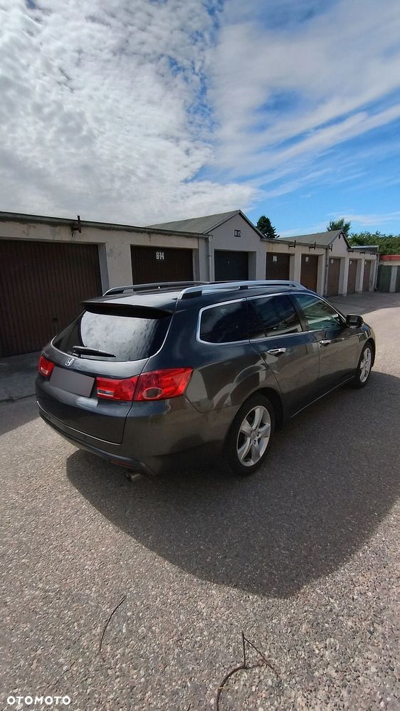 Honda Accord 2.0 Executive - 10