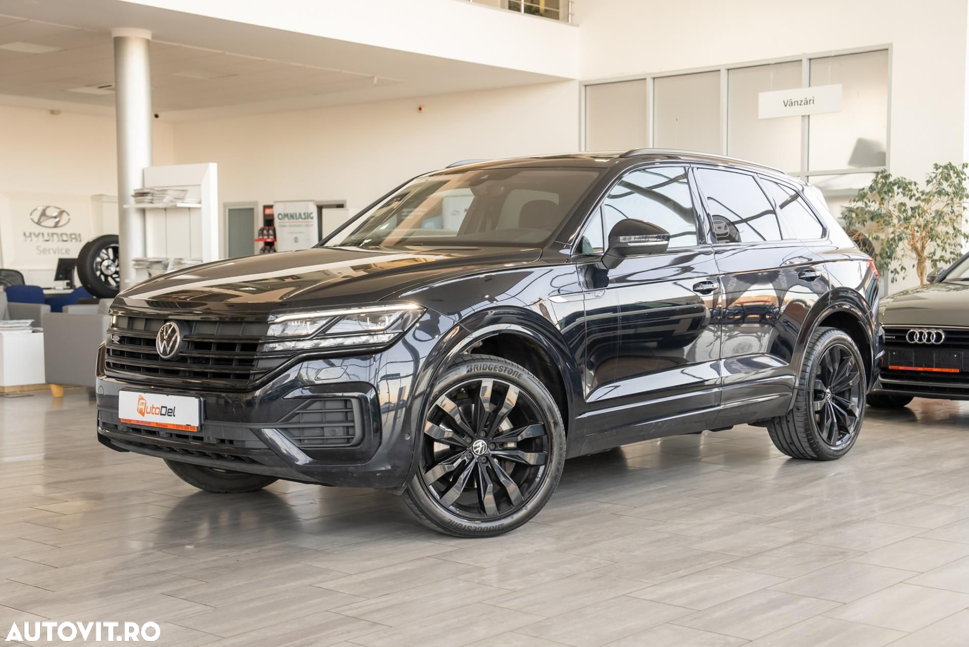 Volkswagen Touareg 3.0 V6 TDI 4Motion DPF Automatik R-Line - 2