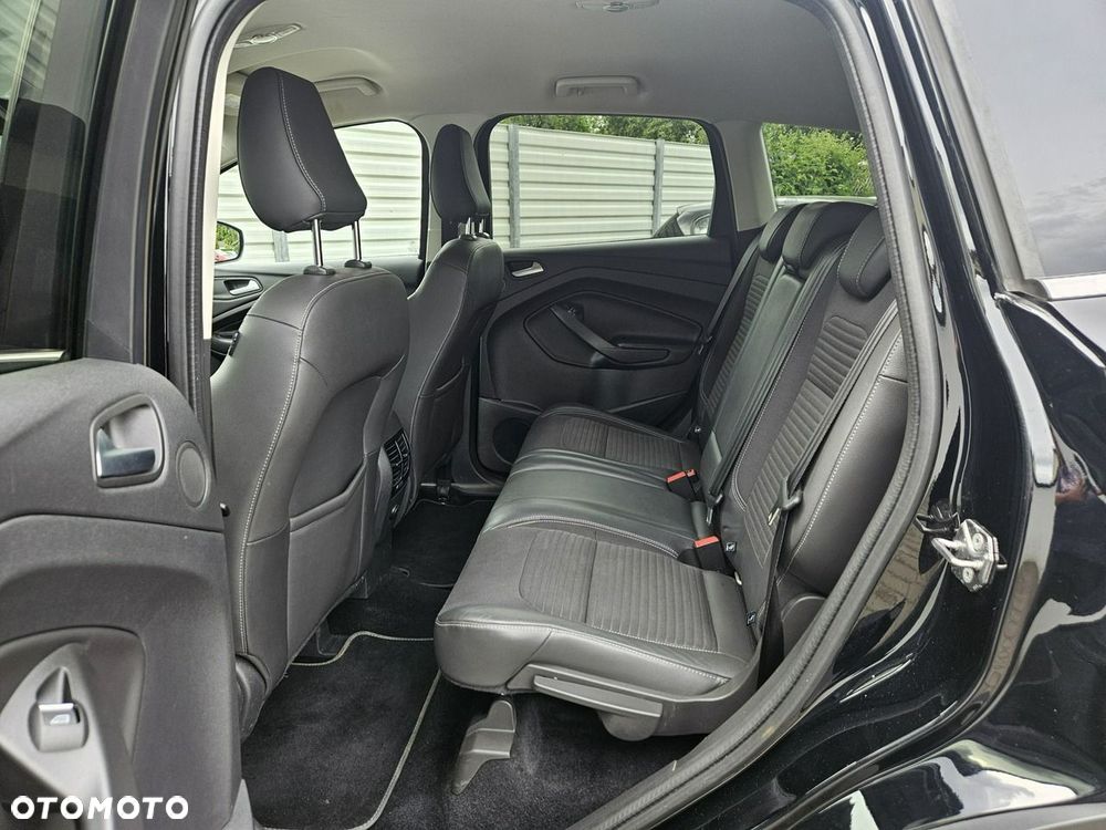 Ford Kuga 2.0 TDCi AWD Titanium - 25