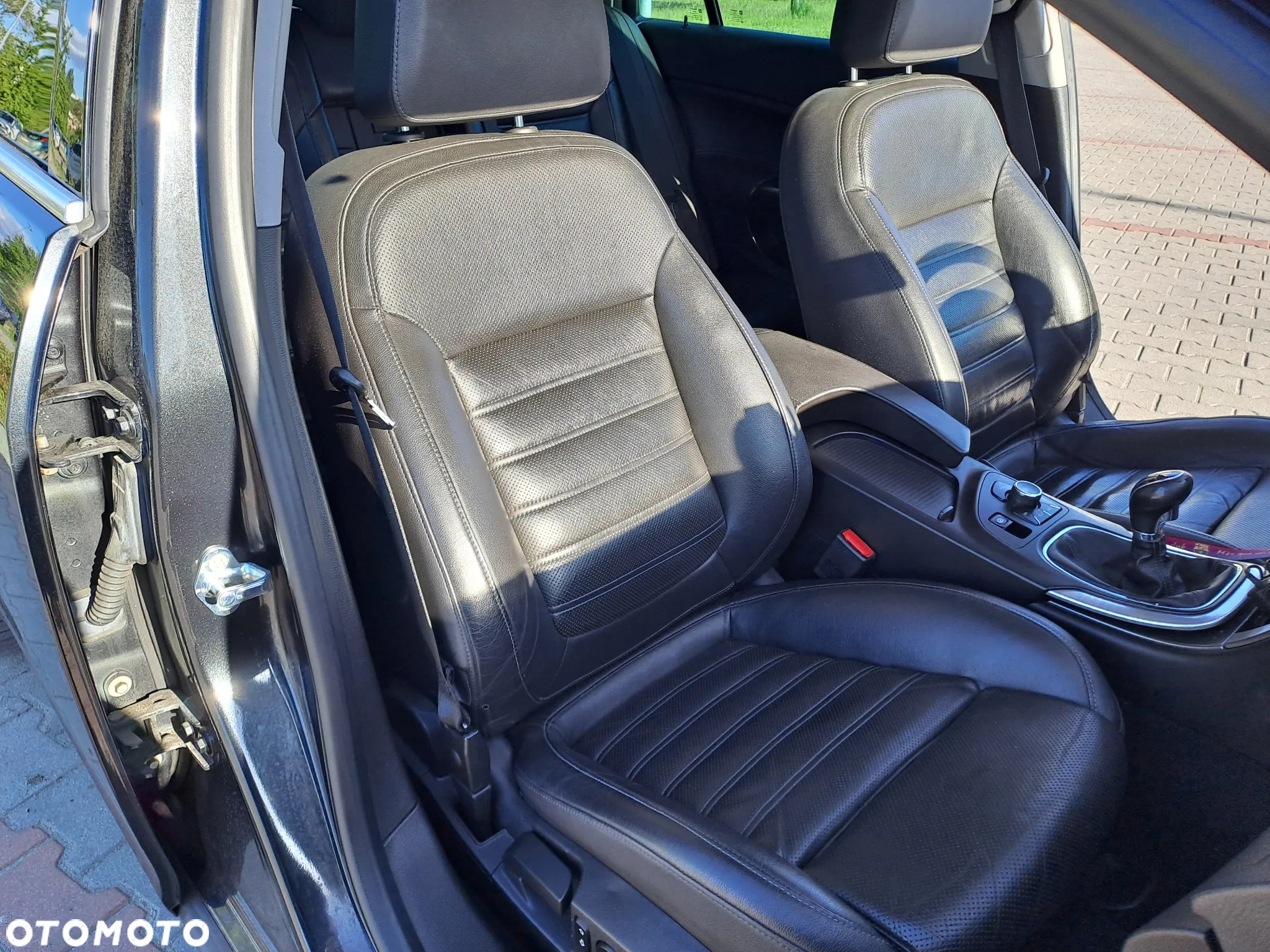 Opel Insignia 2.0 CDTI Sports Tourer - 11