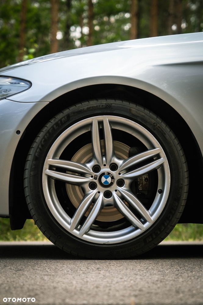 BMW Seria 5 530d xDrive - 3